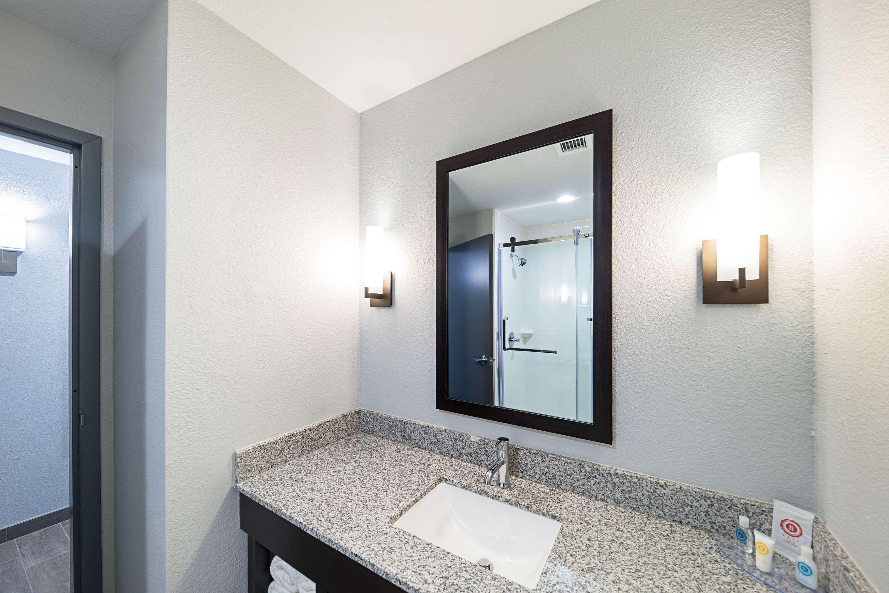 Comfort Inn & Suites Oklahoma City Near Bricktown Eksteriør bilde